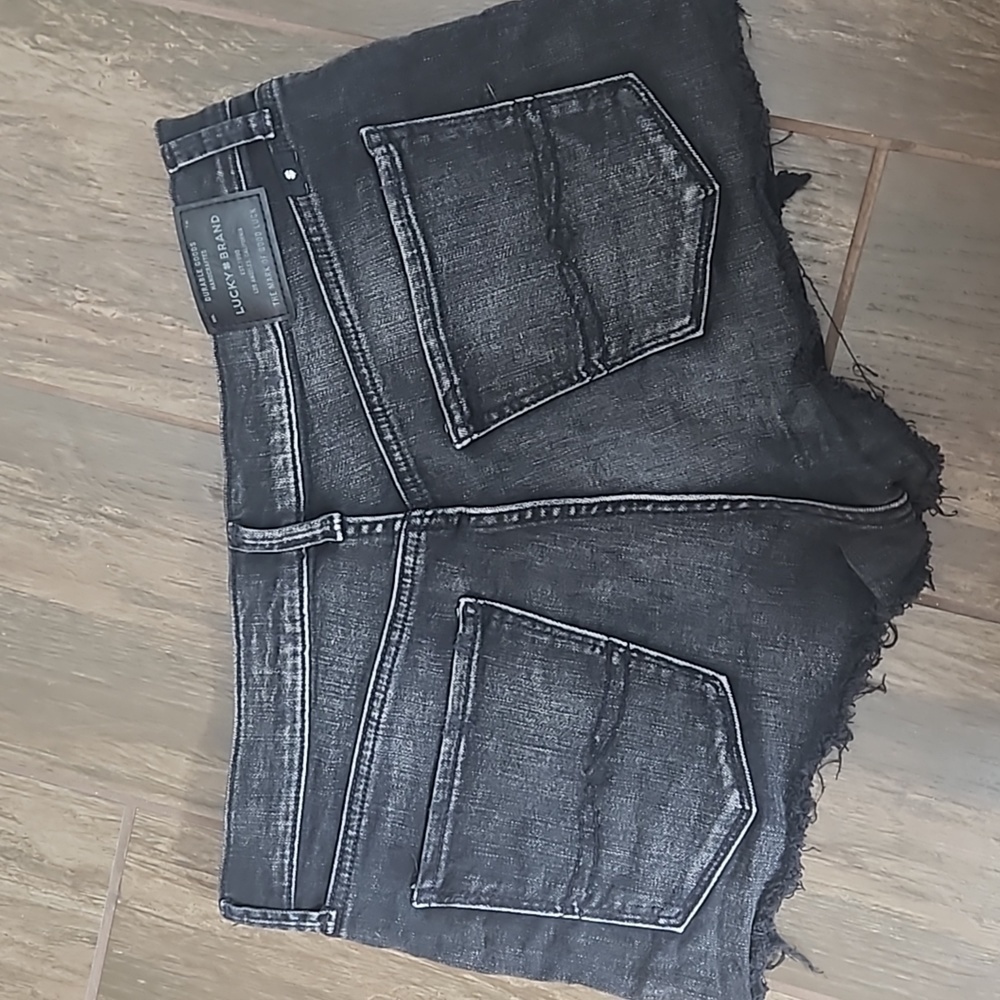 Lucky Brand Shorts Sz 10 Distressed Black - Picture 5 of 5